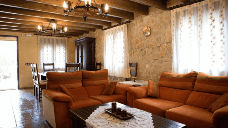 Casa rural: salón de la casa rural