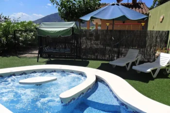 Piscina con Jacuzzi